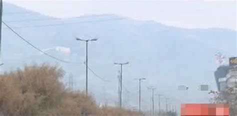 İ­r­a­n­,­ ­I­r­a­k­­a­ ­v­e­r­d­i­ğ­i­ ­e­l­e­k­t­r­i­ğ­i­ ­k­e­s­t­i­